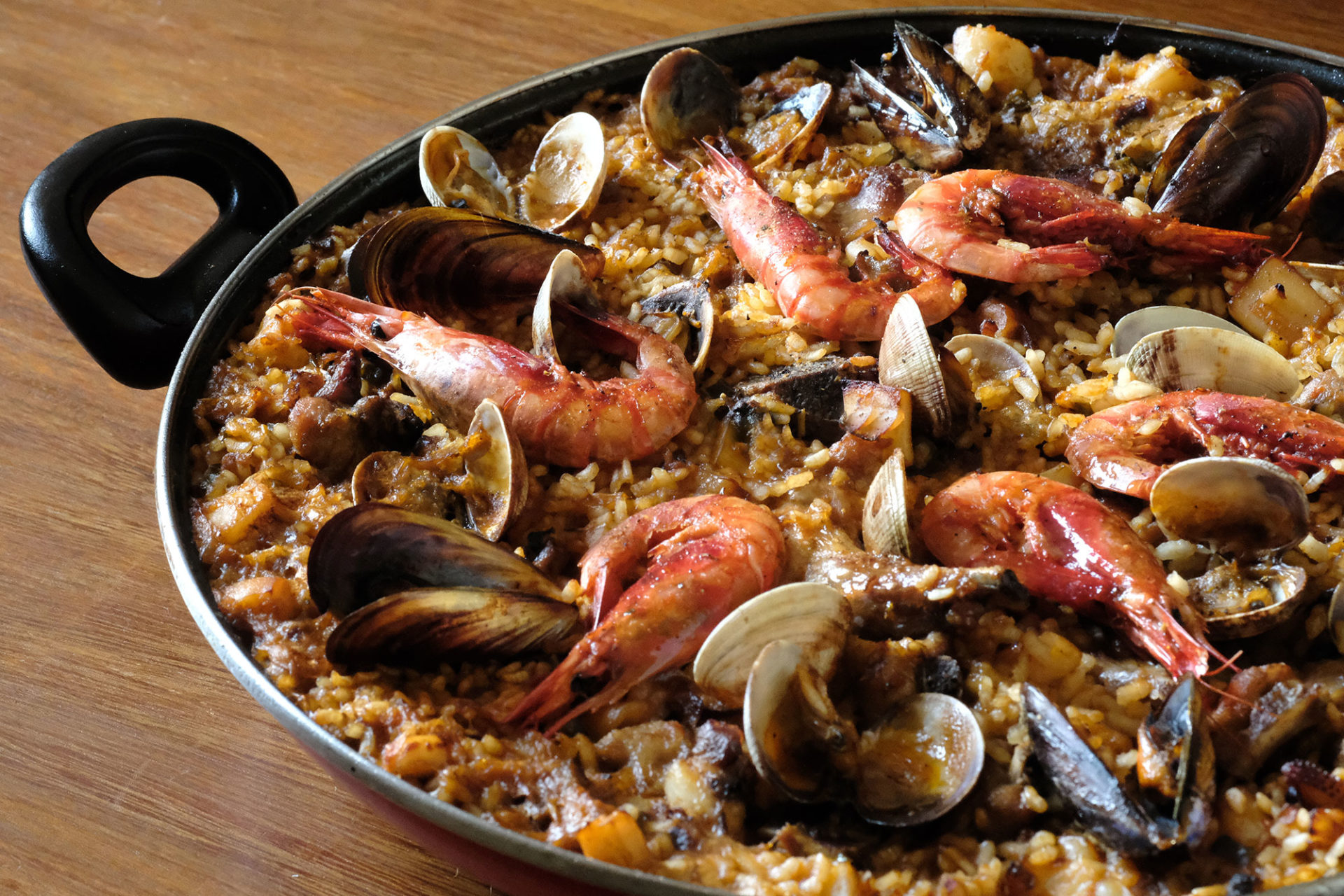 Receta de arroz mixto en paella