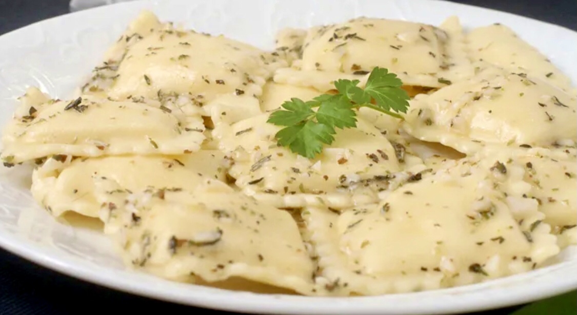 Receta de Ravioles en salsa de ajos